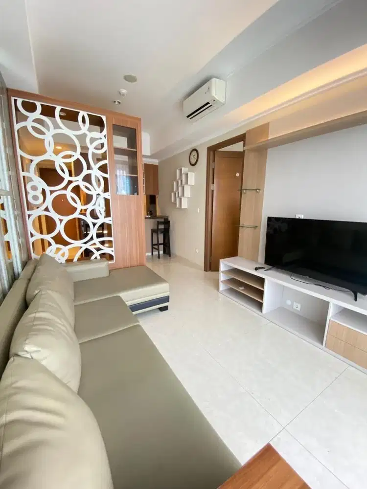 disewakan 2+1 Bedroom full furnish taman anggrek residence