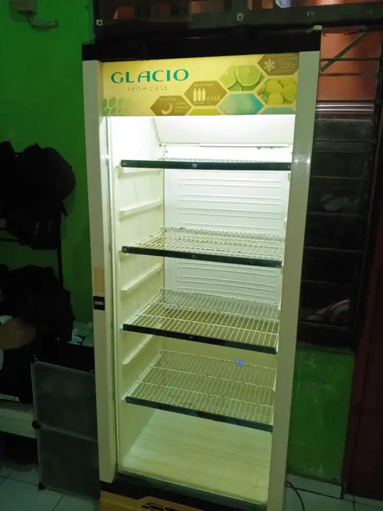 SHOWCASE TOSHIBA GLACIO