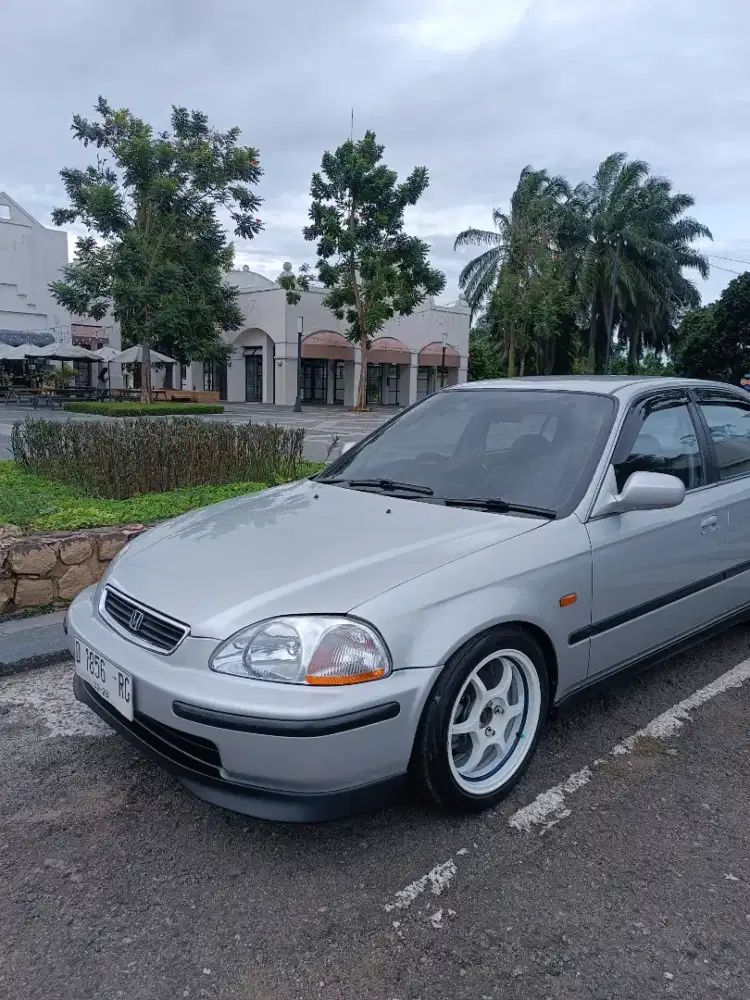 Civic Ferio mt ganteng mulus tnggal pakai