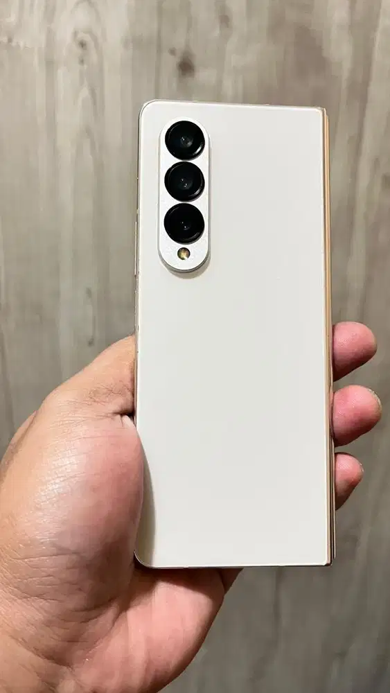 Samsung Galaxy Z Fold 4