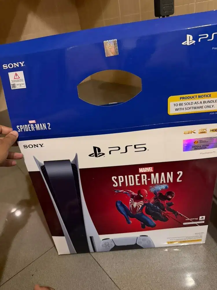 PS5 DISC VERSION FULLSET LIKE NEW/SPIDERMAN EDITION