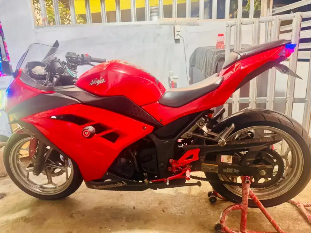 Dijual Motor Kawasaki Ninja 250 Fi 2016 (abs) bisa nego