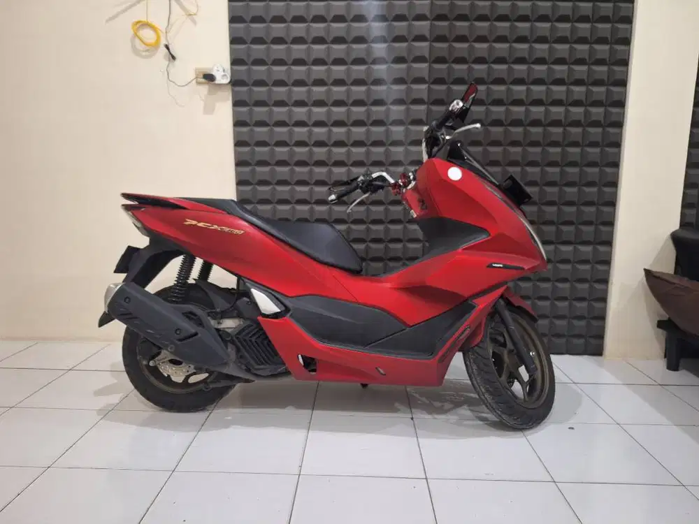 Jual Honda PCX , body sampai mesin dalam kondisi bagus , surat2 lengka