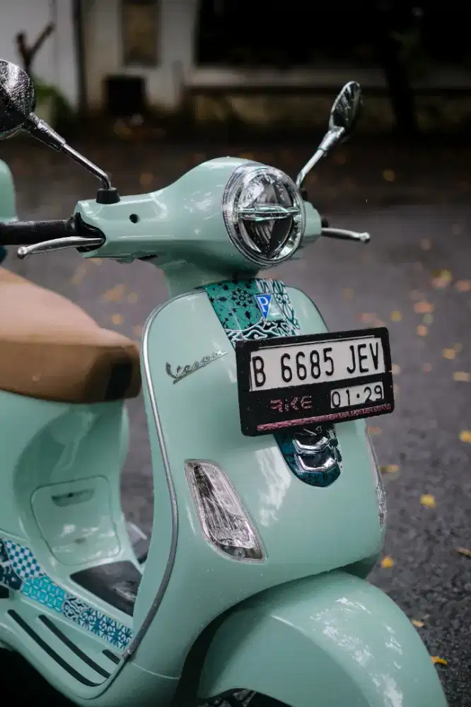 PIAGGIO VESPA LX 125 BATIK EDITION 2023 TERMURAH BISA KREDIT