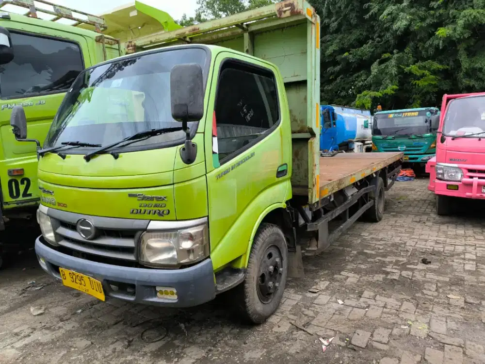 Hino dutro 130 HDL losbak long sasis 6 m Tahun 2016