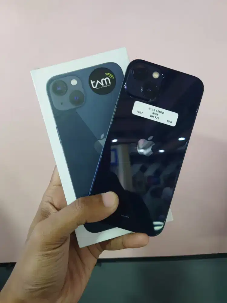 iPhone 13 128gb iBox