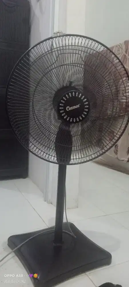 Kipas angin cosmos 16inc