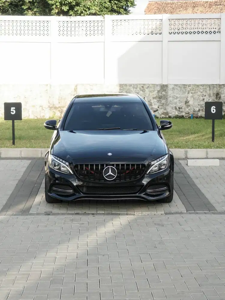 Mercedez Benz C200 2015 Hitam