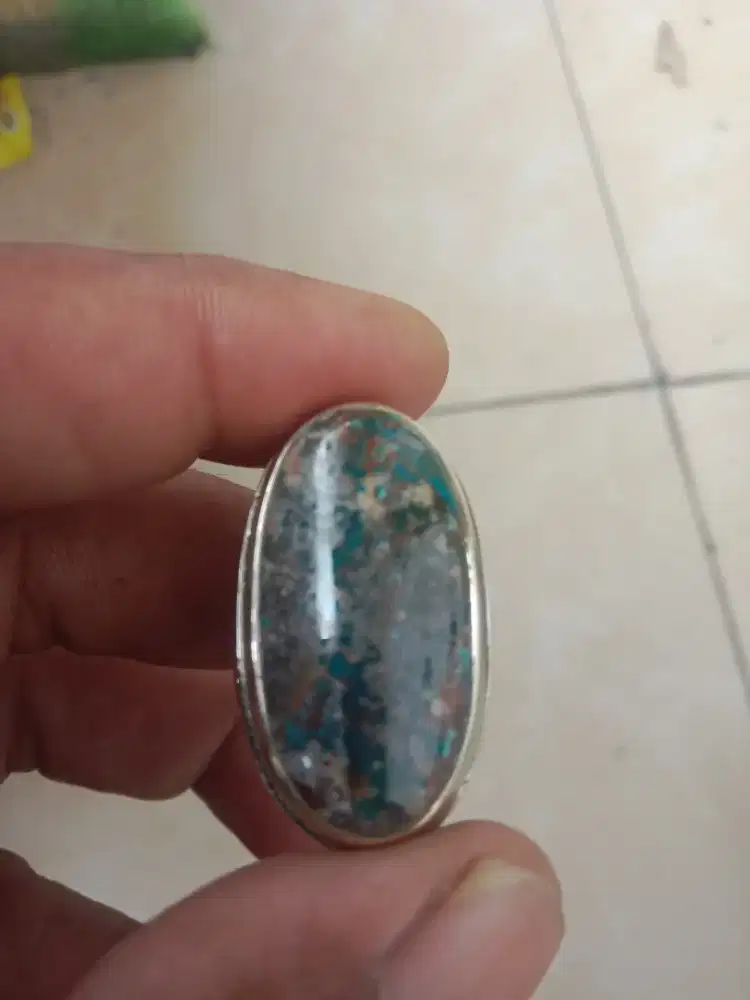 Batu pirus persia hijau