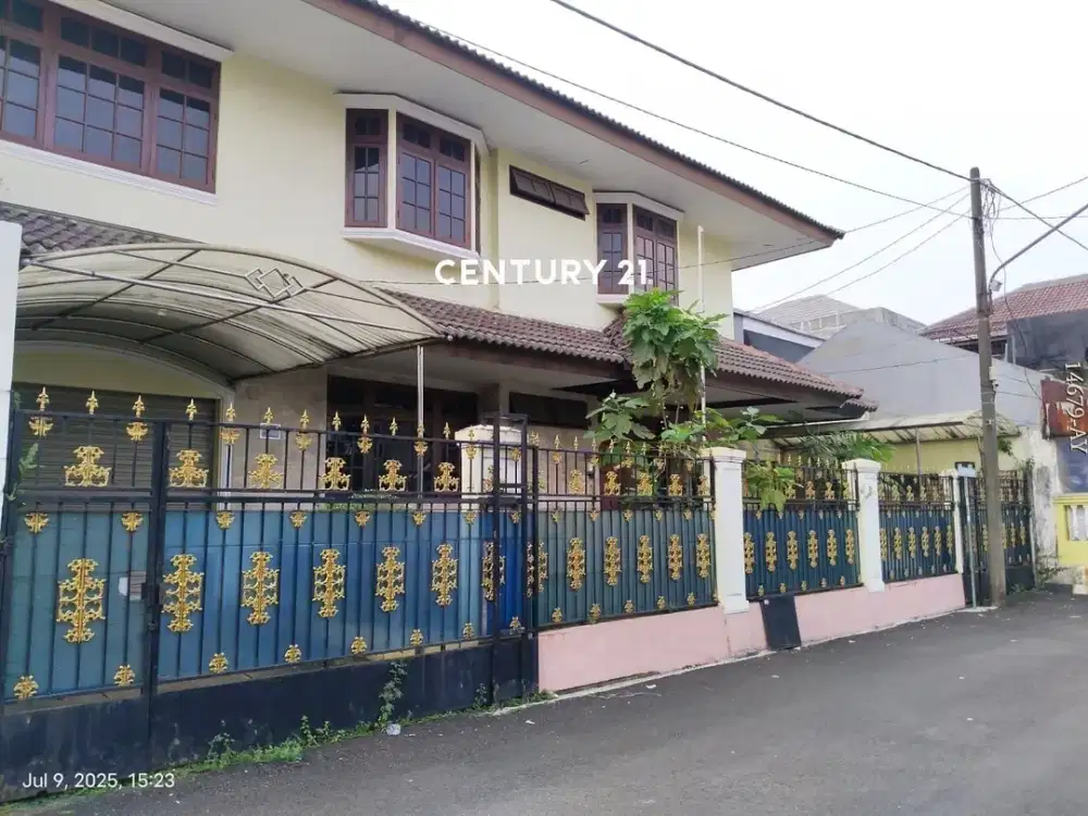 Rumah 2 Lantai Rapih Dan Terawat Dalam Komplek Di Jakarta Barat