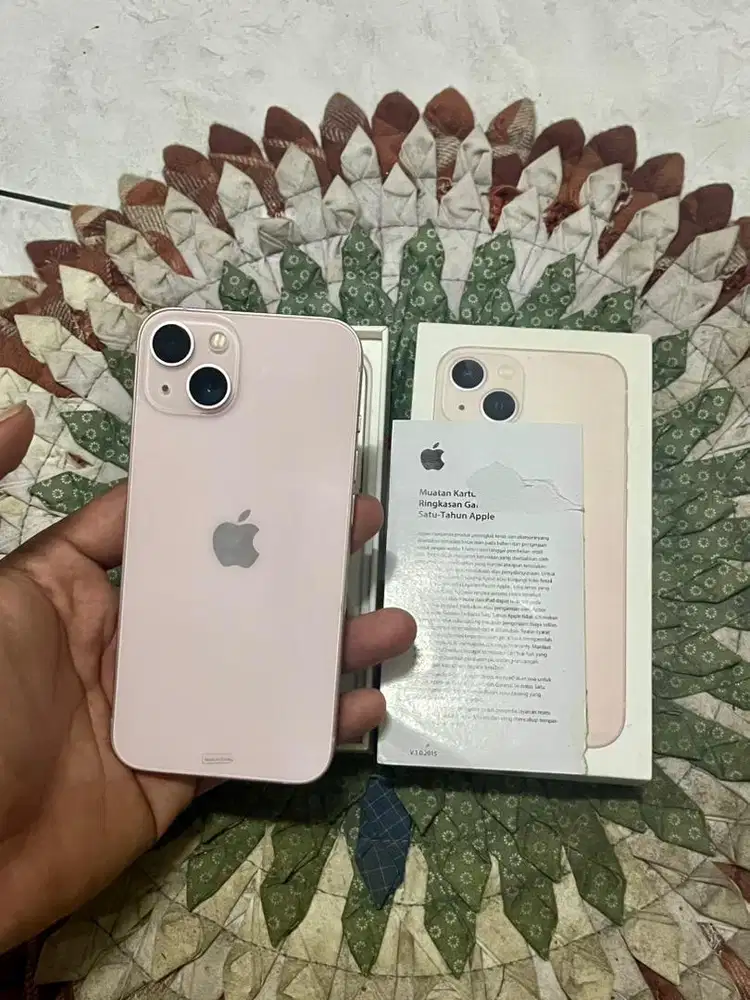 iPhone 13 128 GB ibox warna pink