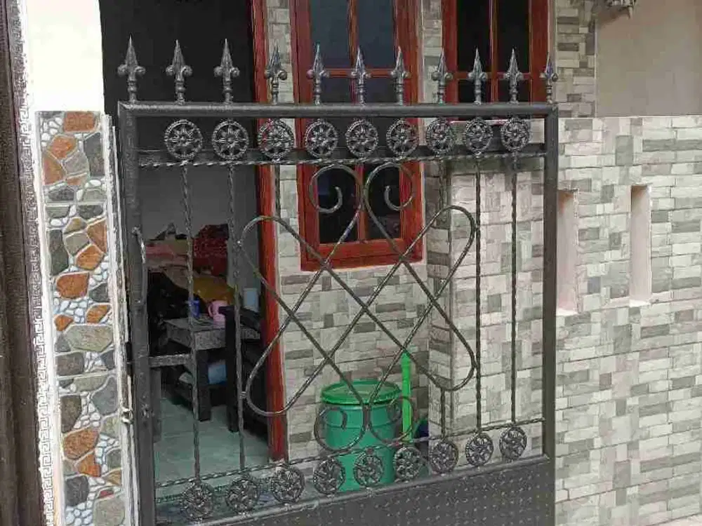 jual rumah dan usaha londry di Kramat Sentiong jakarta pusat