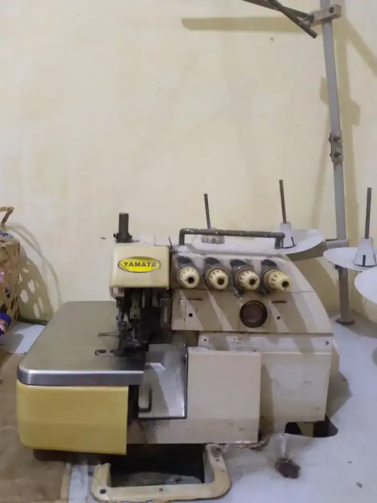 Dijual mesin obras merk yamata ori benang 4...blm pernah service