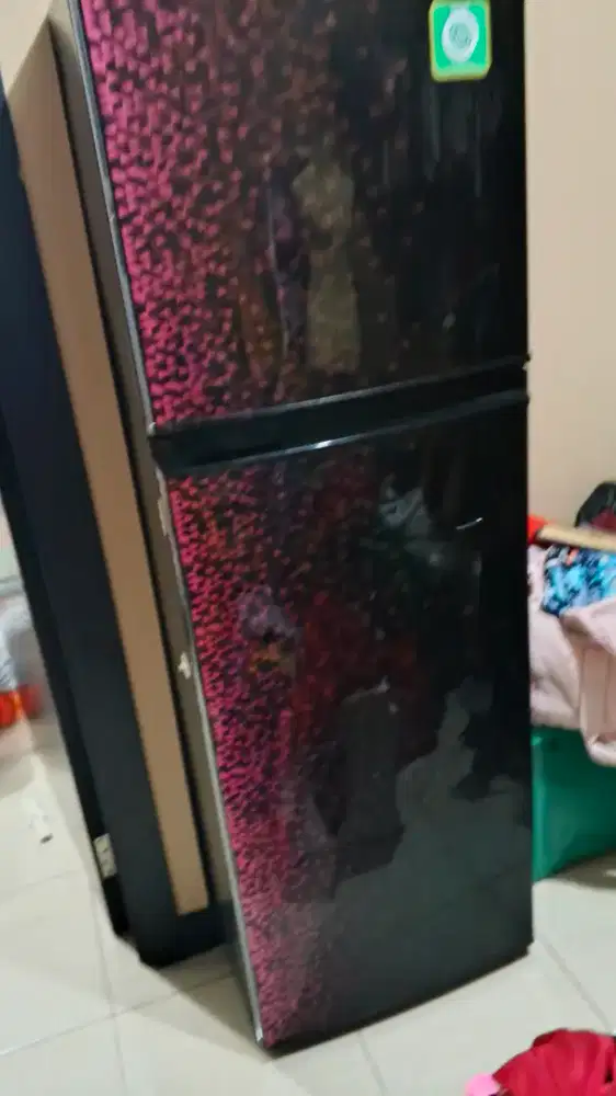 Kulkas 2 pintu Sharp sj316