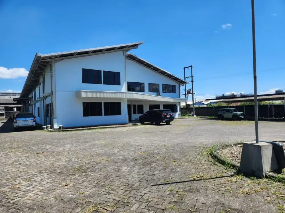 bekas Pabrik Raya trosobo sepanjang, Ada kantor Hadap selatan