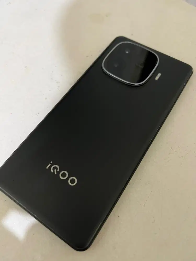 Iqoo Z9 128 GB like new black