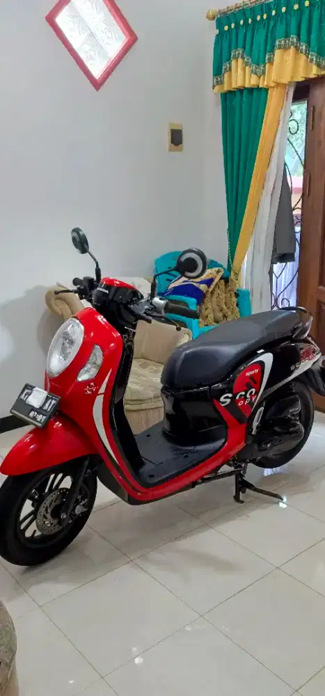 Honda Scoopy Sporty BlackRed CBS ISS