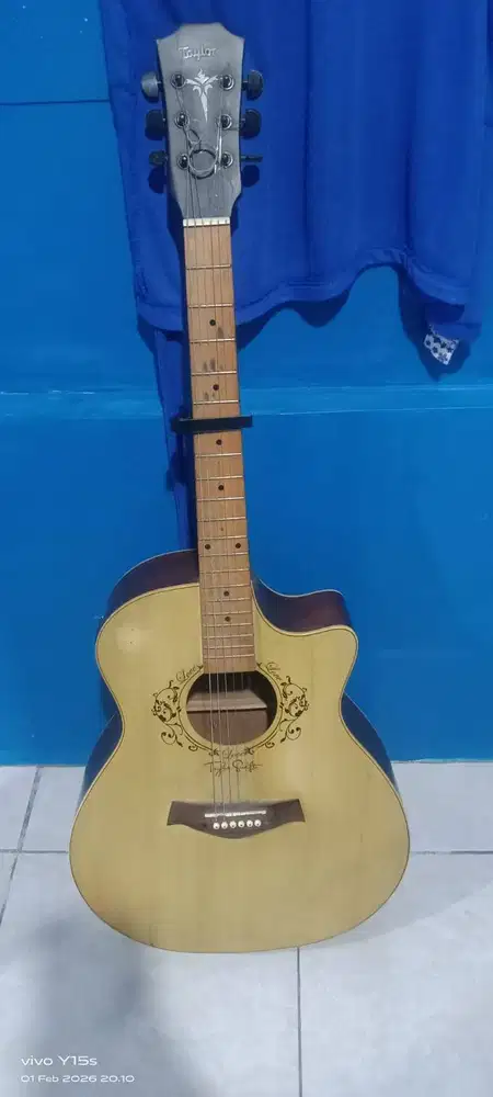 Maharin gitar akustik tailor
