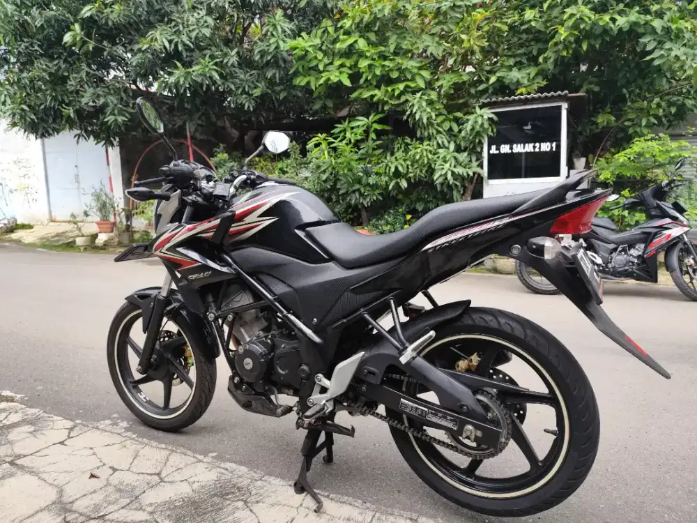 Jual cb 150 r atau TT juga bisa