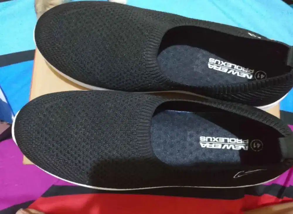 Sepatu wanita New Era