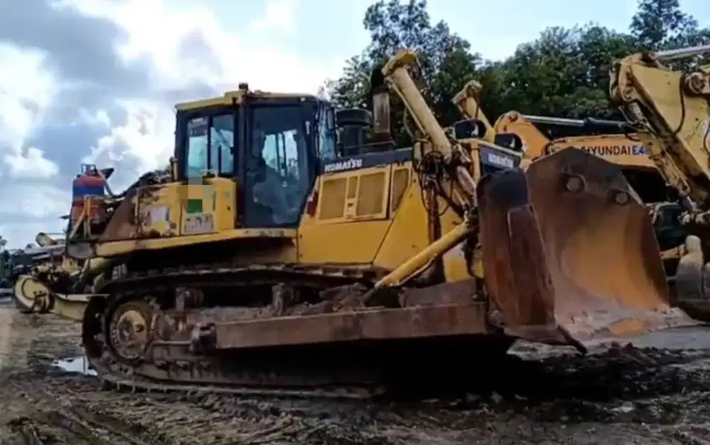 Dozer D155 2018
di Banjarmasin