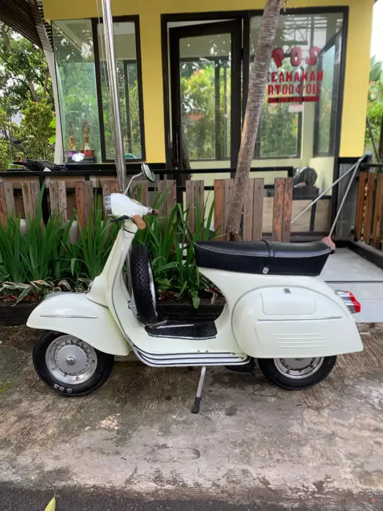 Vespa Grand Turismo 125