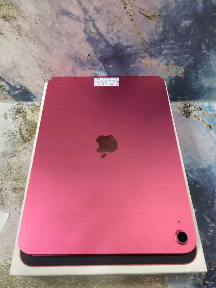 Di jual ipad 11 A16 warna pink 256GB garansi sampai Januari 2027