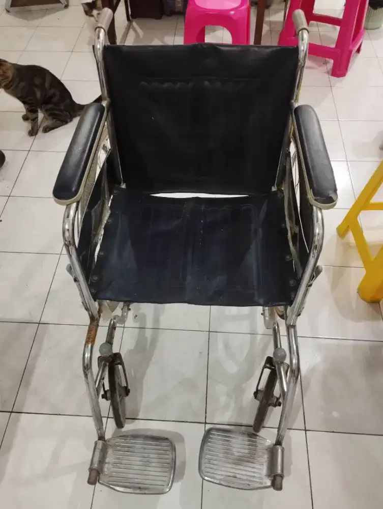 Kursi Roda bekas, lokasi Rungkut, Surabaya