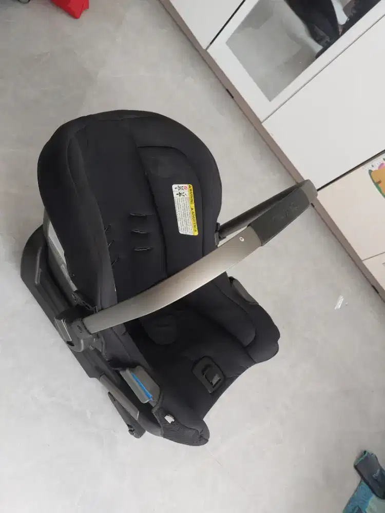 Car Seat Bayi Nuna Original – Kondisi Bagus