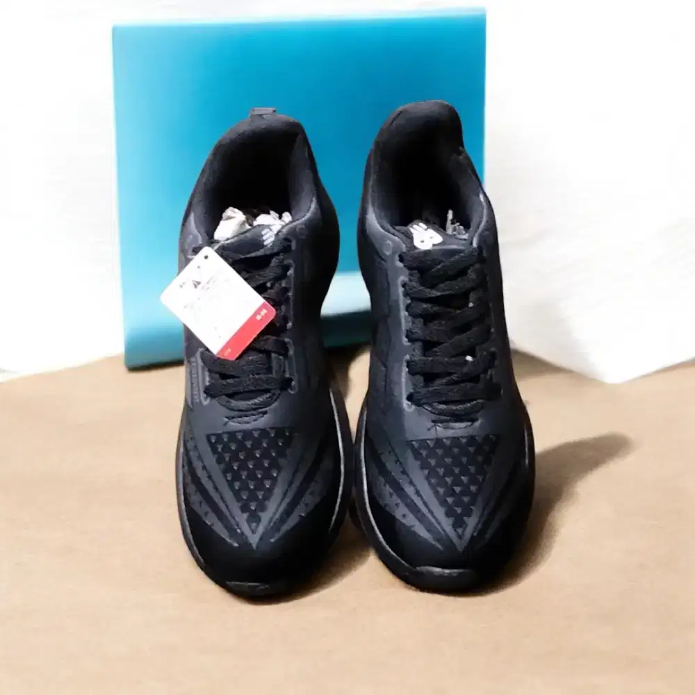 Sepatu walking running sneakers nike pria