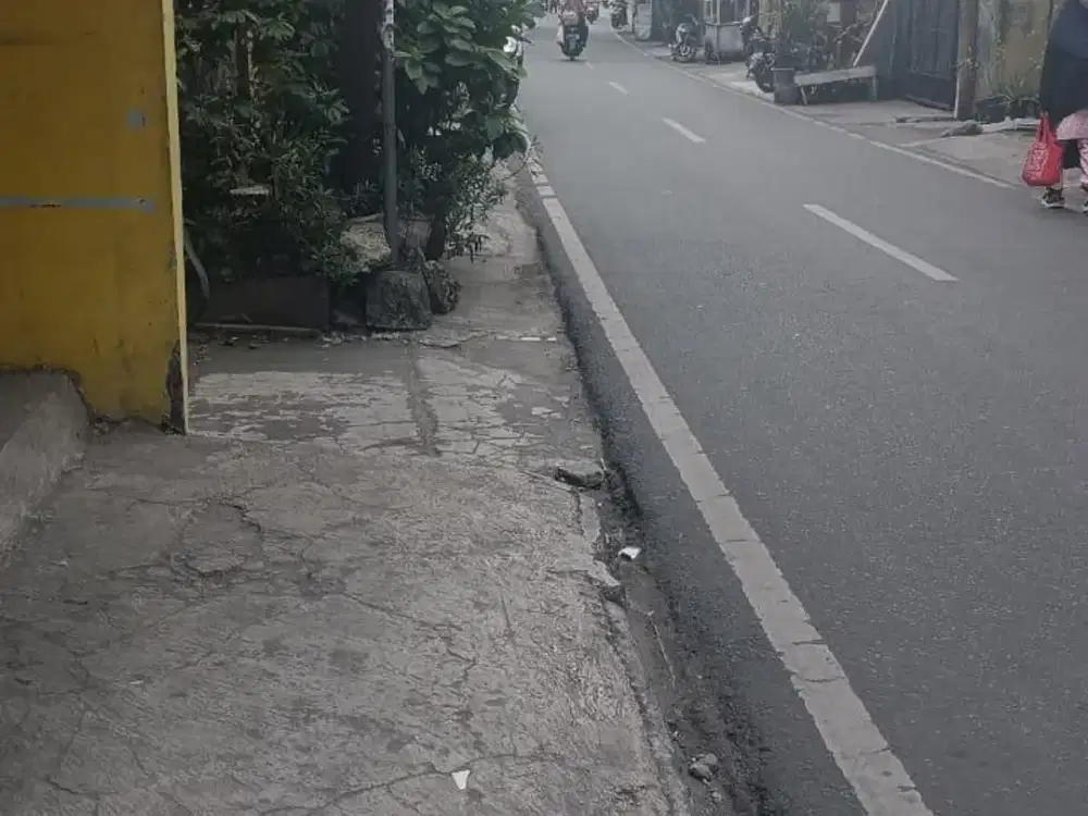 Best Deal! Rumah di Condet Raya