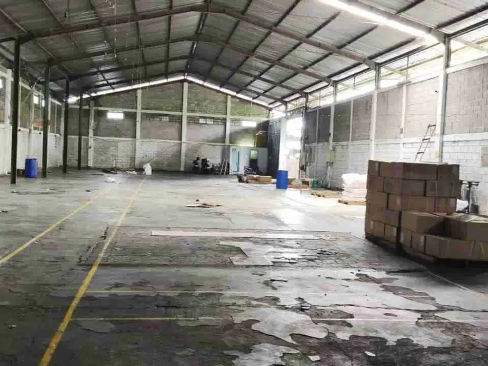 3 gudang siap pakai di mainroad soekarno hatta kota bandung