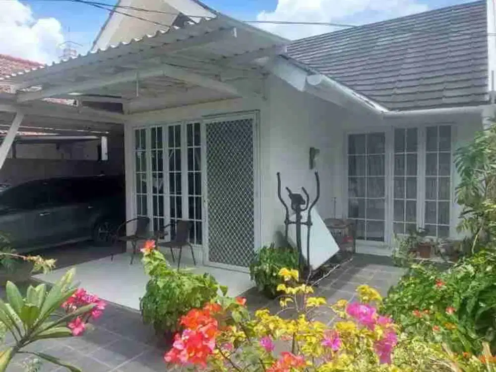 Rumah Strategis, di Kemang Pratama 2 Bekasi