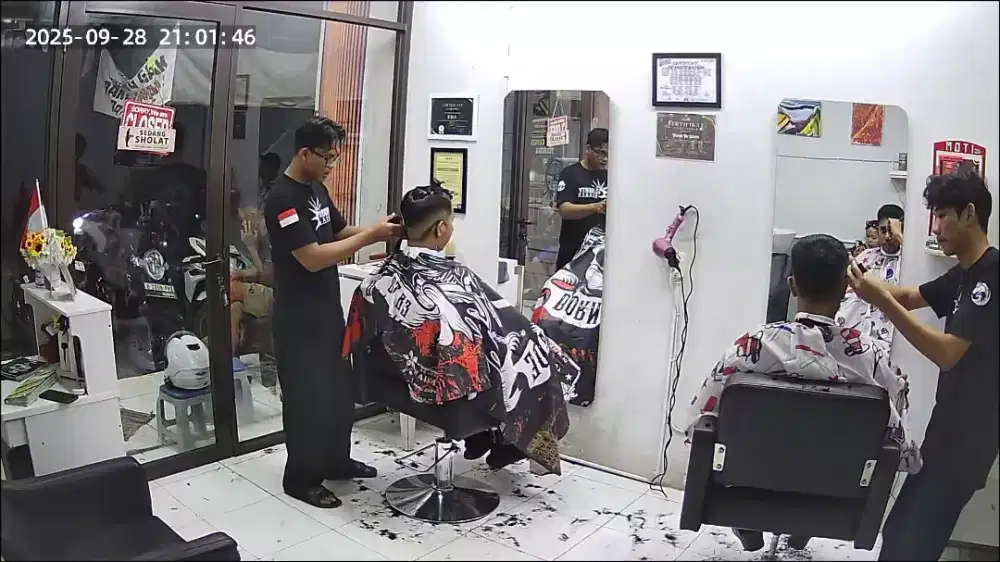 Kusen almunium set bekas barber