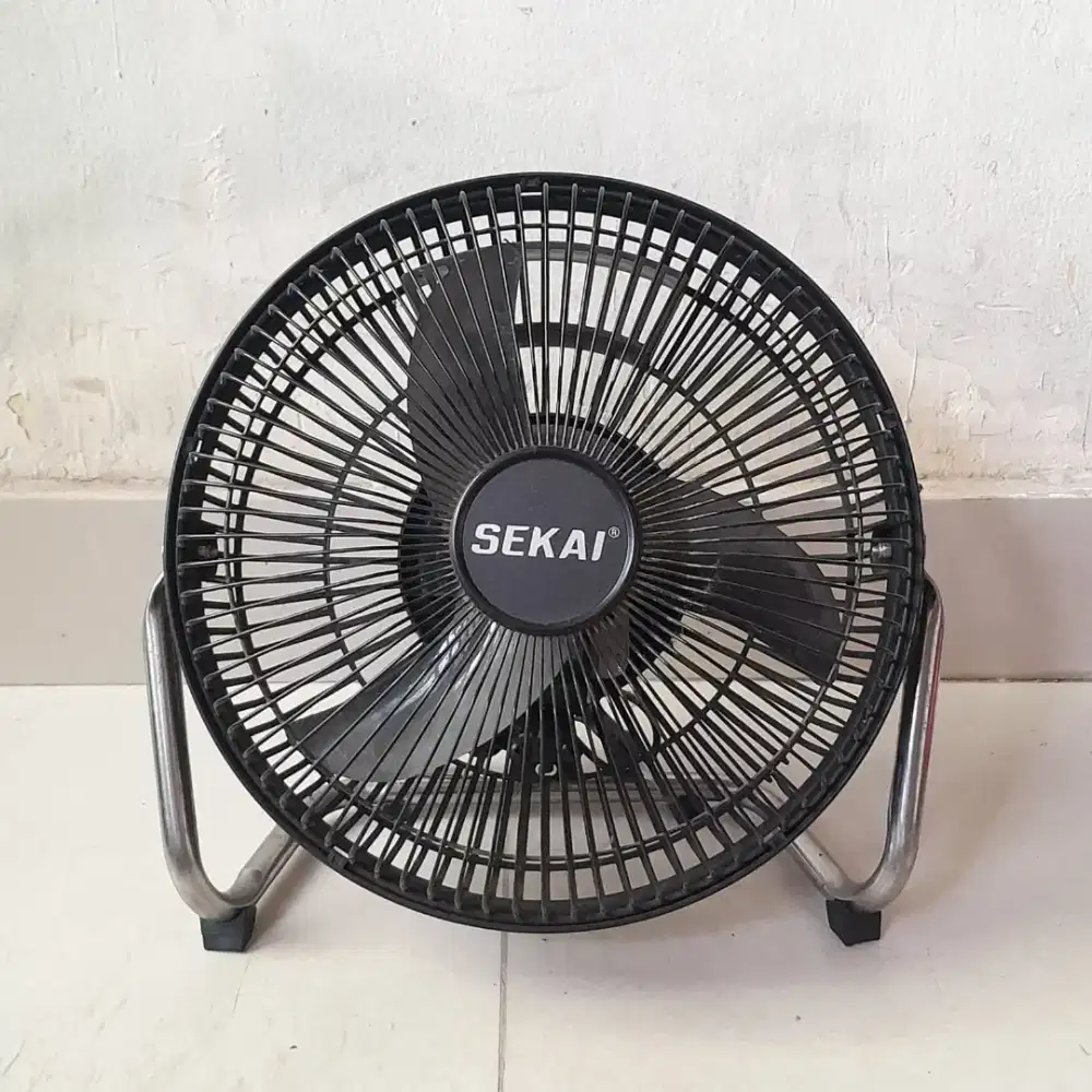 SEKAI kipas angin meja lantai  9 inch. Second normal. Msh bagus. Murah