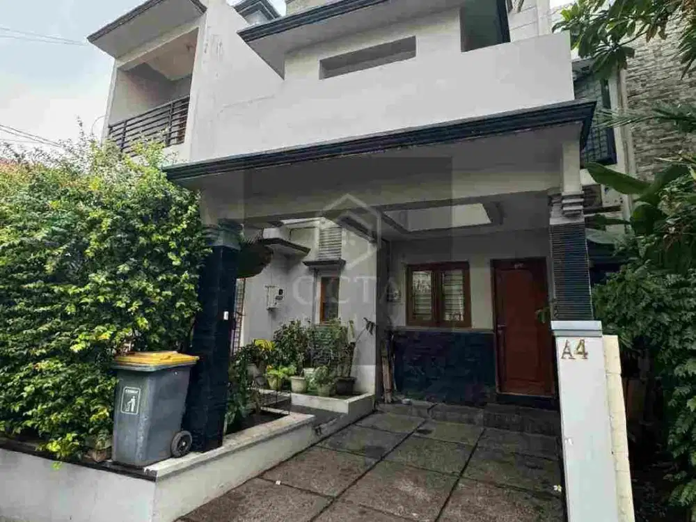 Di Jual Rumah 2 Lantai Nyaman dan Siap Huni di Kramat Jati Jakarta Timur
