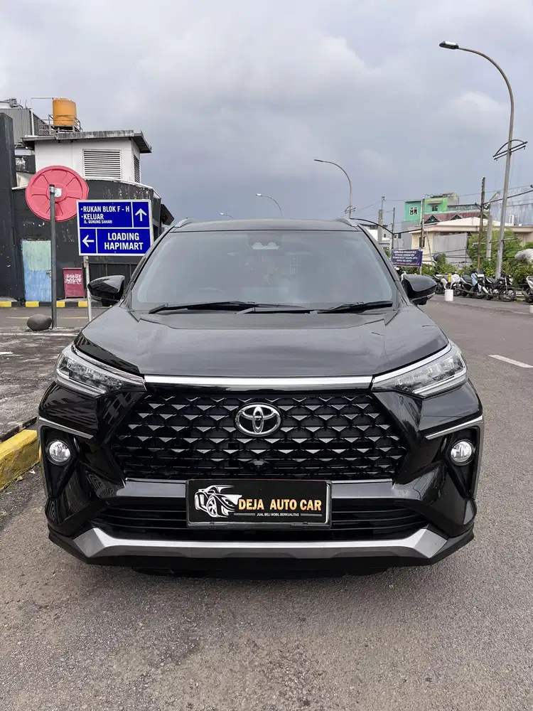 Toyota Avanza Veloz 1.5 Q TSS 2021 Hitam Low KM Siap Pakai