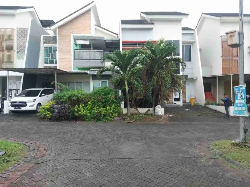Dijual Via Lelang Rumah lokasi La Diva Green Hill  Kel Hulaan Kec. Menganti Gresik