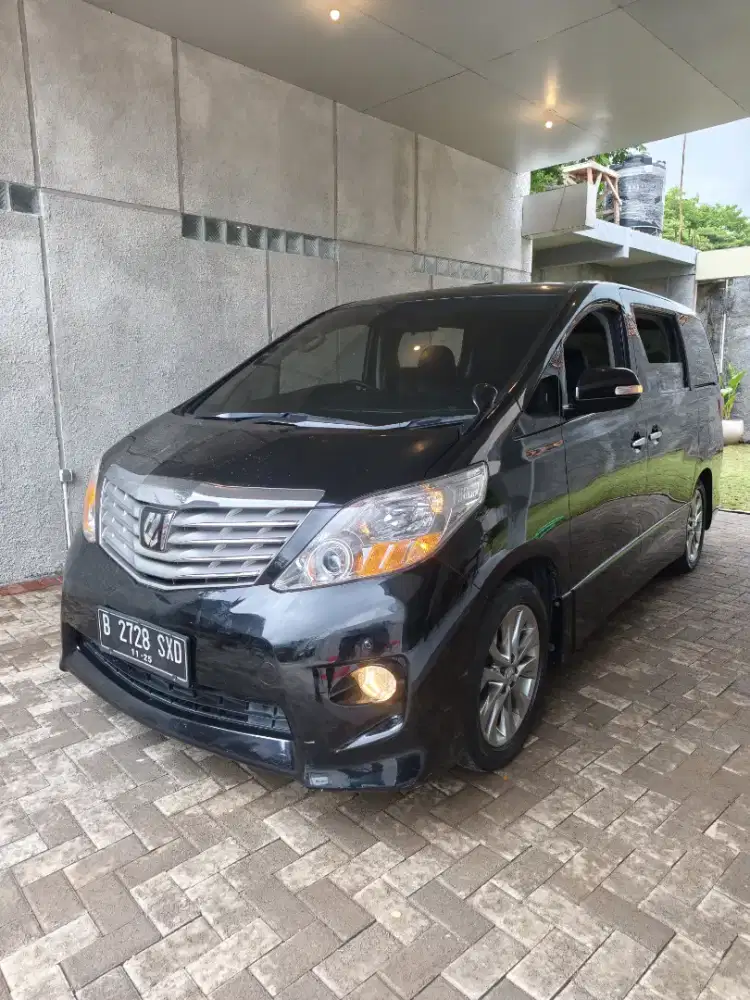 Toyota Alphard 2010 tipe G 2.4cc Hitam kondisi sangat istimewa Tgn 1 B