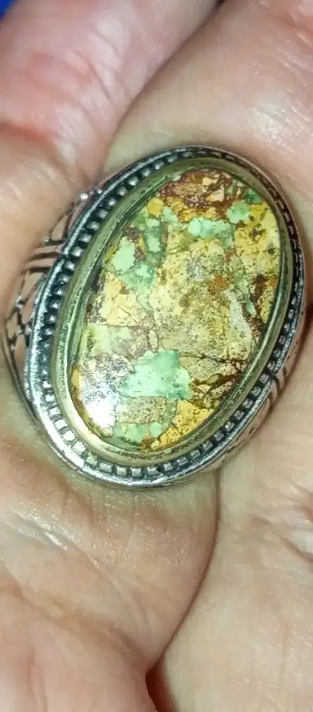 Batu akik pirus persi