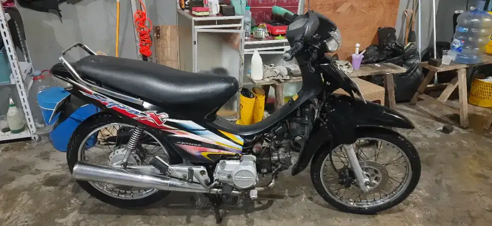 Honda Supra 2003