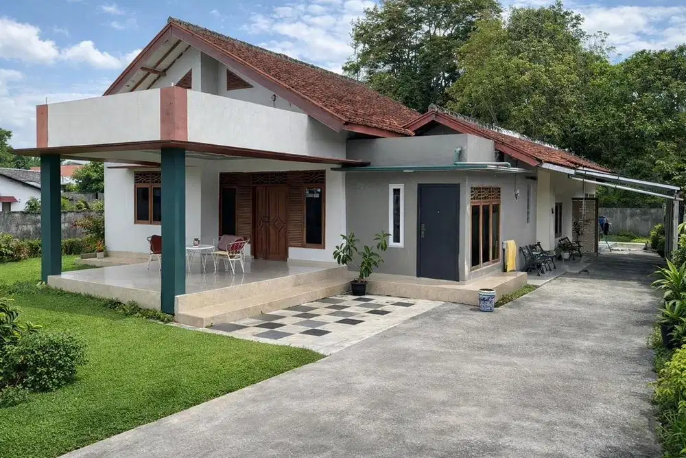 Rumah atau tempat usaha dipinggir jalan harg dibawah pasaran