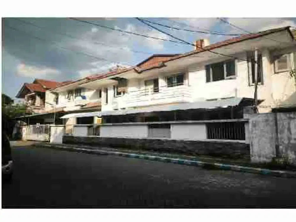 Dijual via lelang showroom toyota di Jenggolo sidoarjo