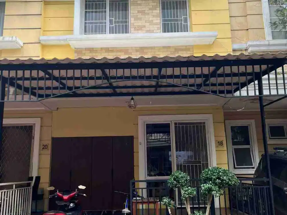 Rumah 2 Lantai Full Renovasi di Amarillo Village Gading Serpong