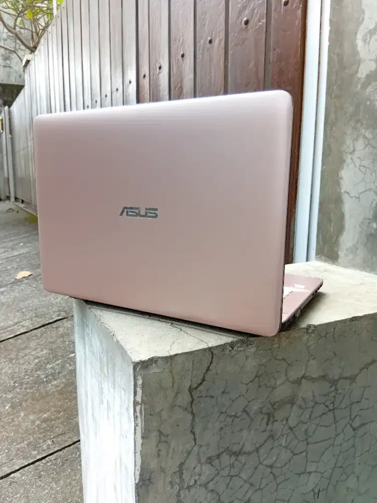 Laptop Asus Mulus