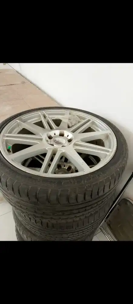 Dijual 4 buah velek merek carlsson  CR1 ring 20