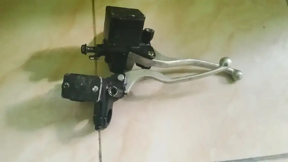 Master rem pcx kanan kiri