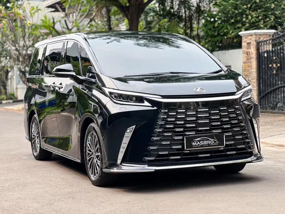 LEXUS LM350h 7Seater 2024
