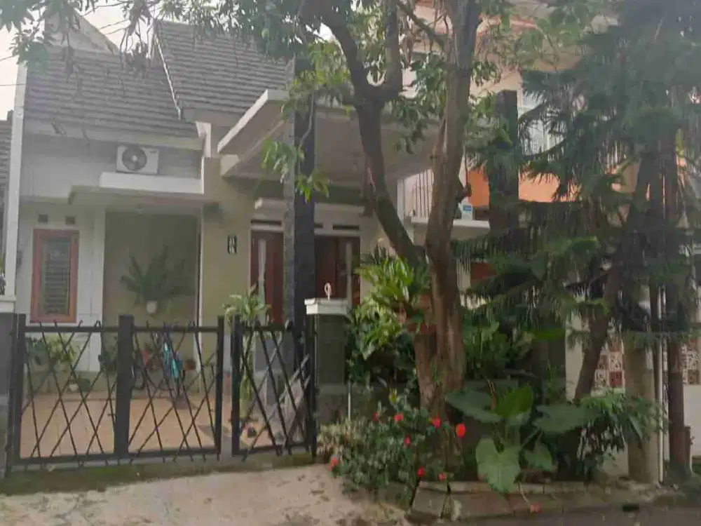 Di jual rumah di bellacasa residence siliwangi depok