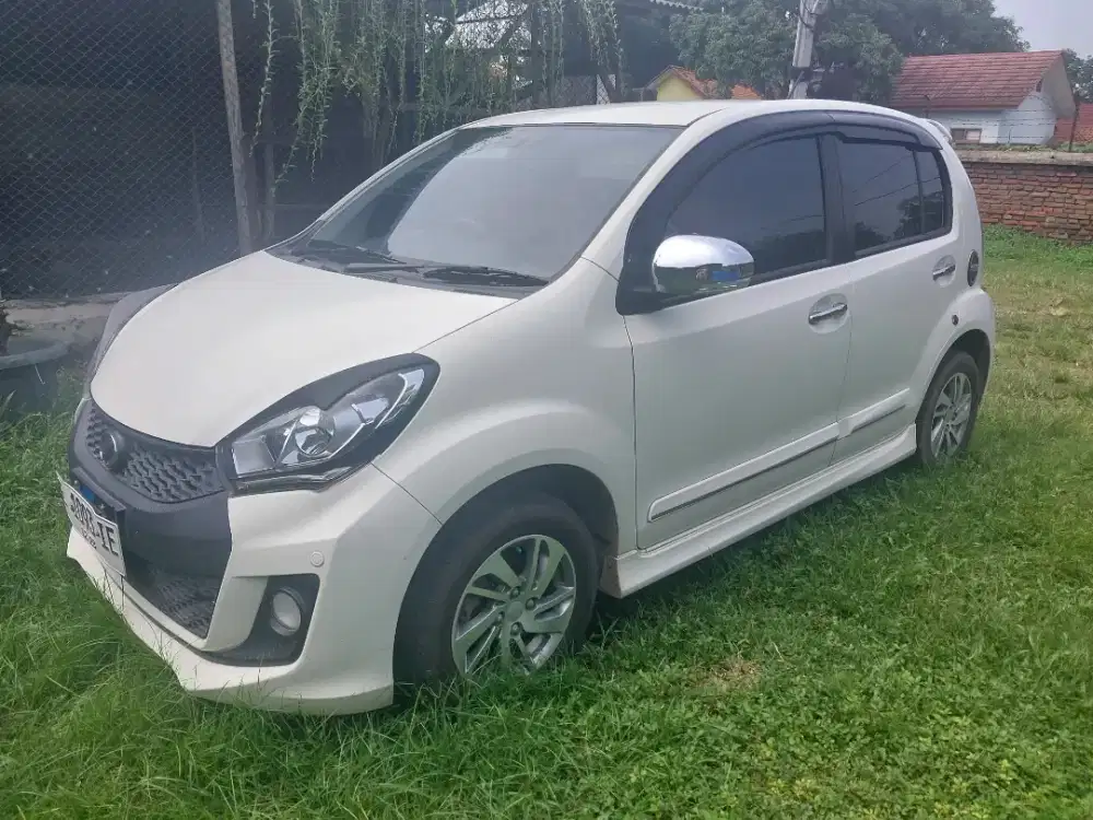 Daihatsu sirion